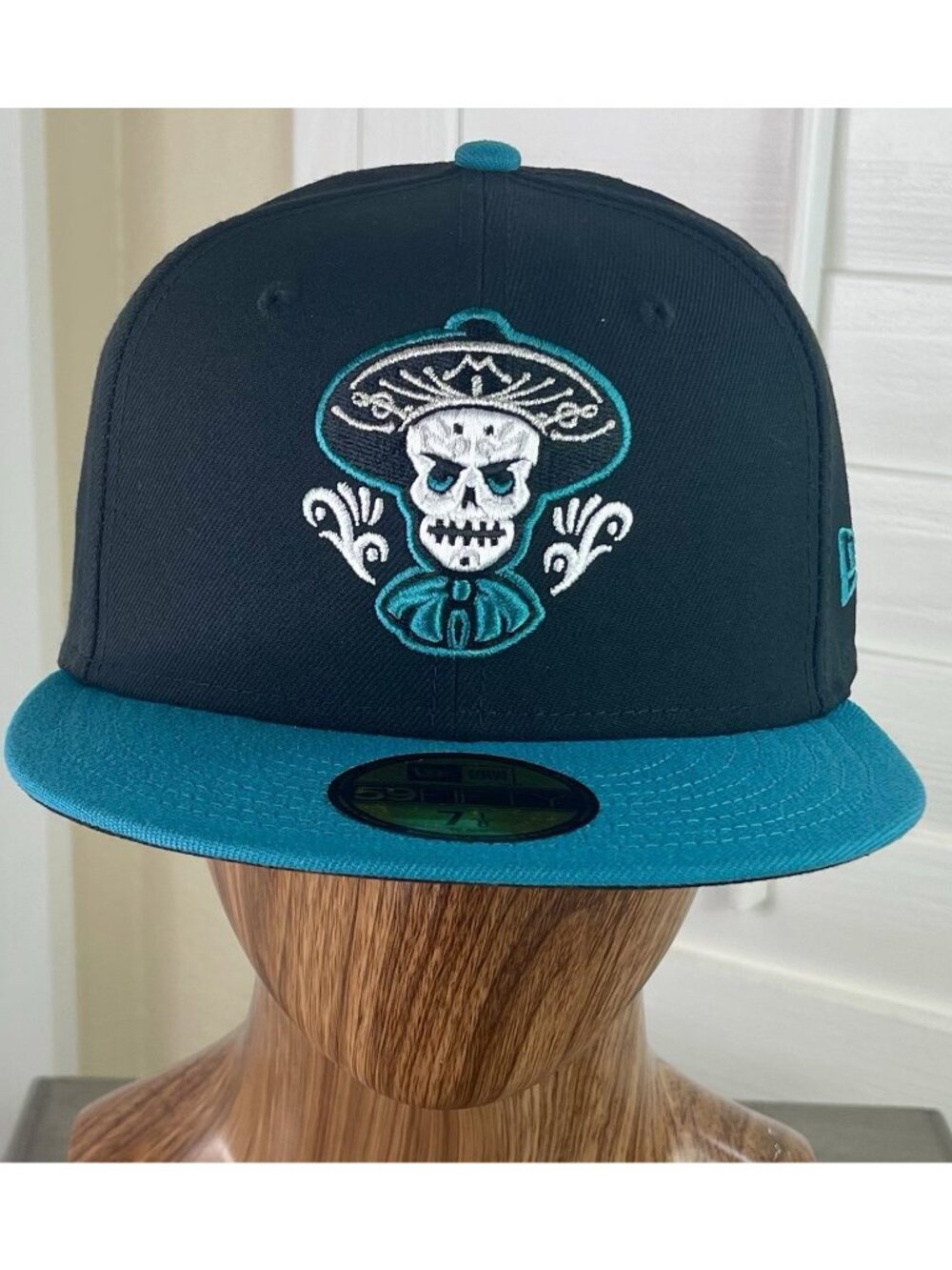New Era 59Fifty MiLB Albuquerque Isotopes ‘Mariachi’ Black/Teal Fitted Hat 7 1/8